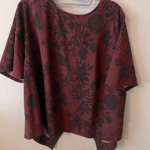 Ava & Viv Plus Size 2X Top with Black Slit